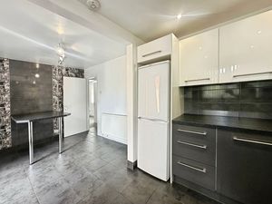Kitchen/ Diner - click for photo gallery